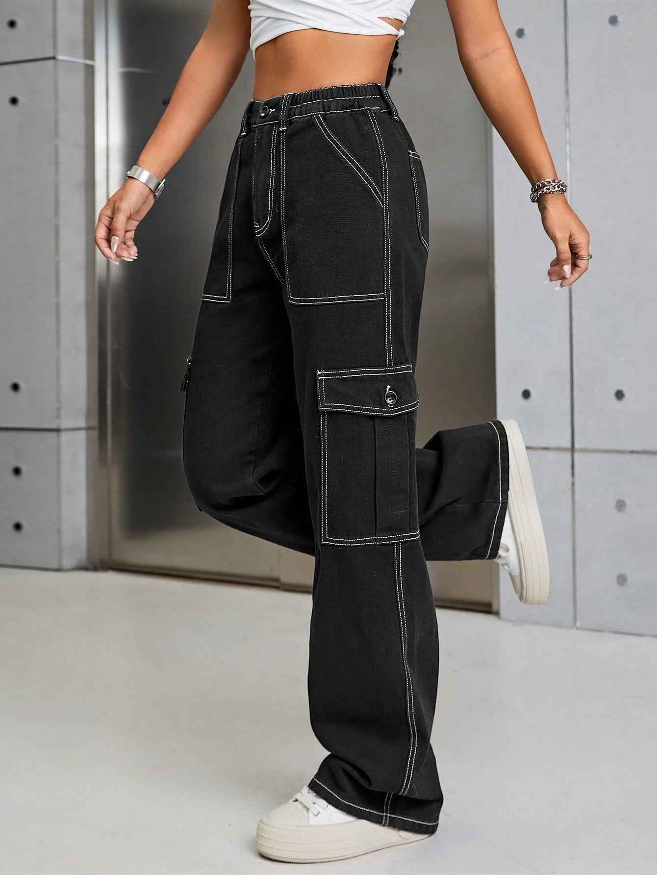 SHEIN - Top-stitching Flap Pocket Side Cargo Jeans