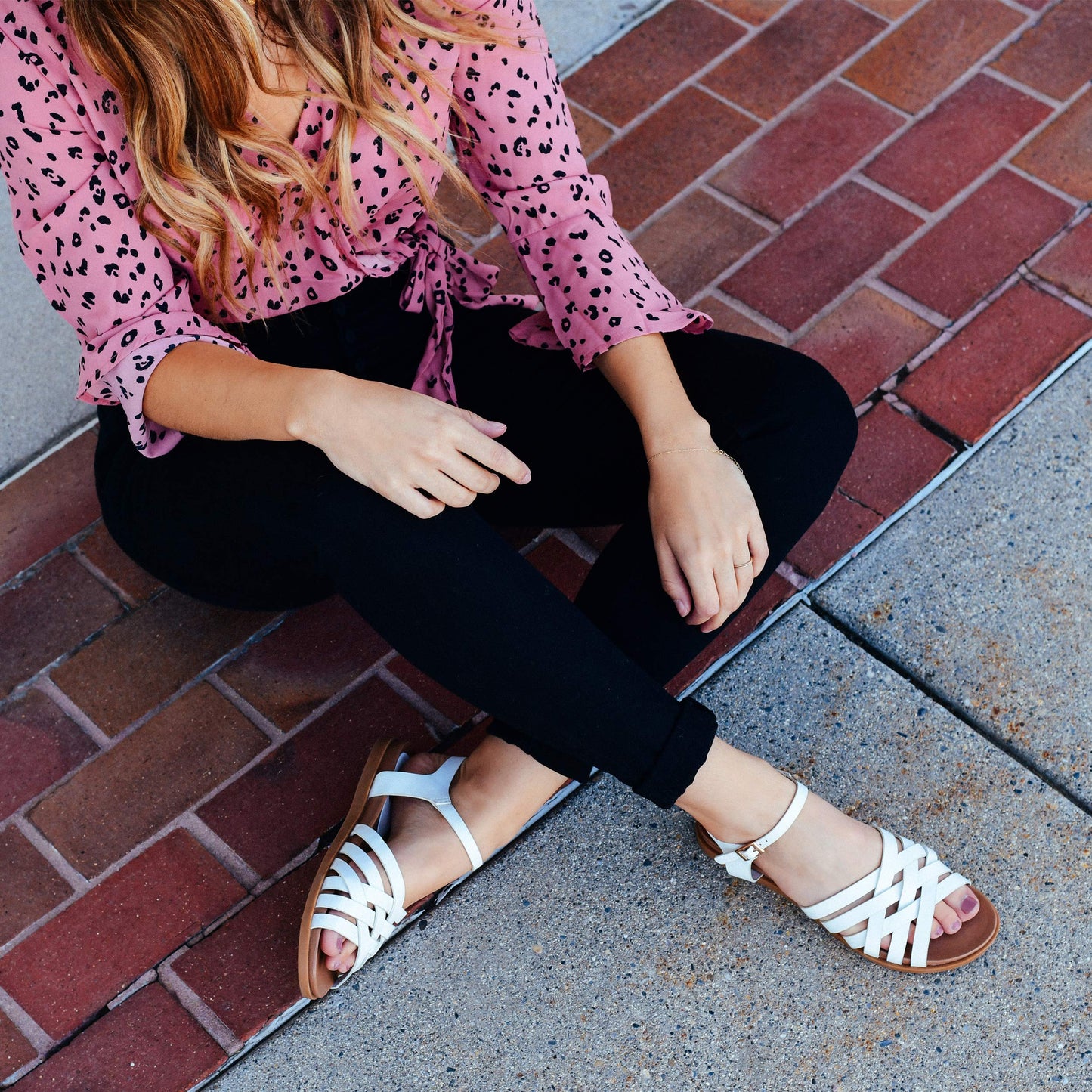 JOURNEE COLLECTION - Strap Flat Sandals
