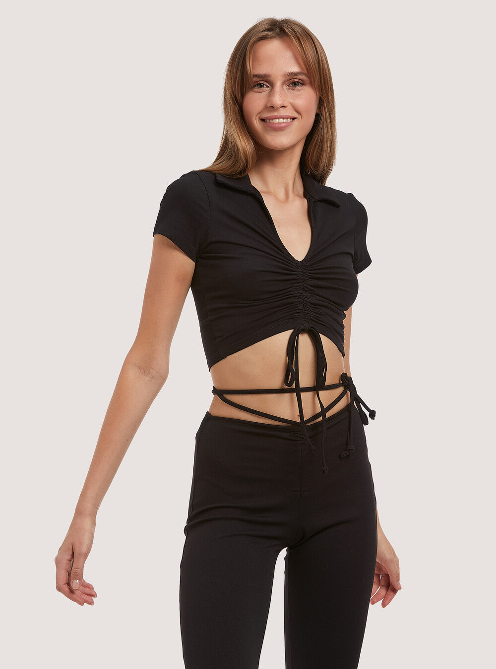 ALCOTT - Collar design rushed crop top