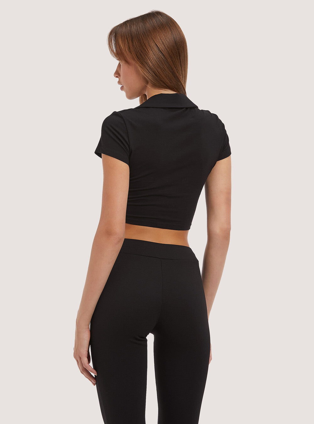 ALCOTT - Collar design rushed crop top