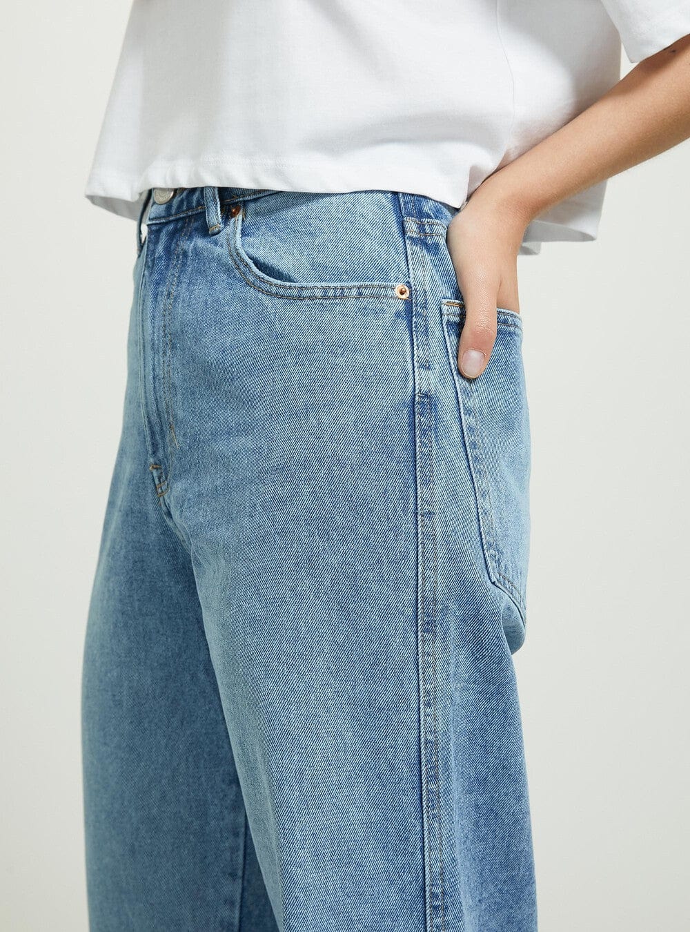 ALCOTT Womens Bottoms M / Light Blue / 30W ALCOTT - Foldable straight leg denim pants