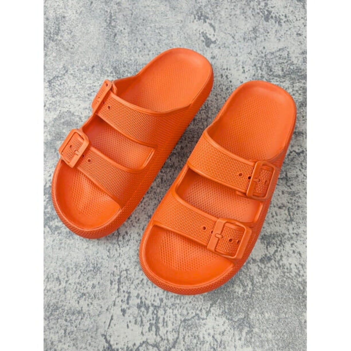SHEIN - Buckle desin slippers