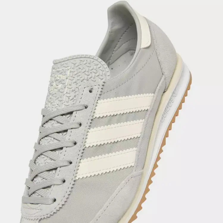 ADIDAS - CASUAL SHOES