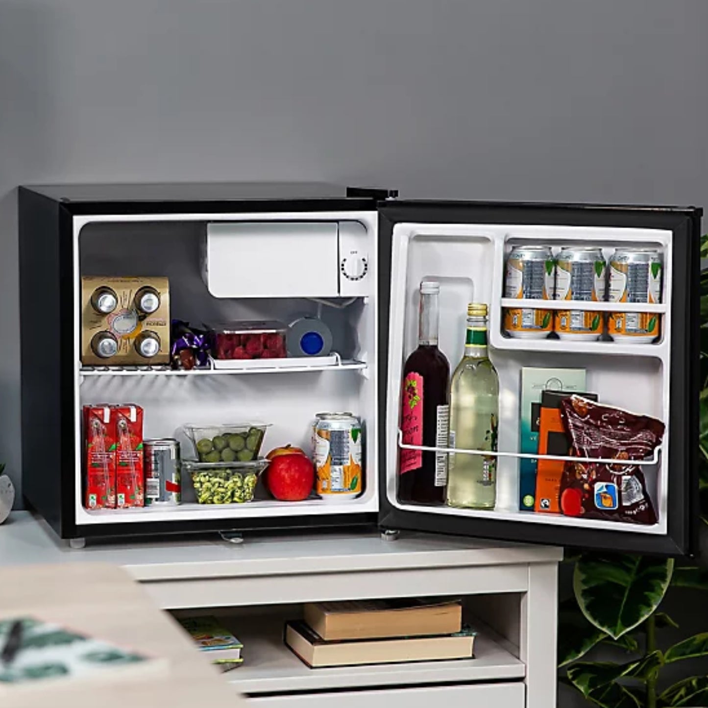 RUSSELL HOBBS - Table Top F Energy Rating Fridge WITH FREE CREPE MAKER