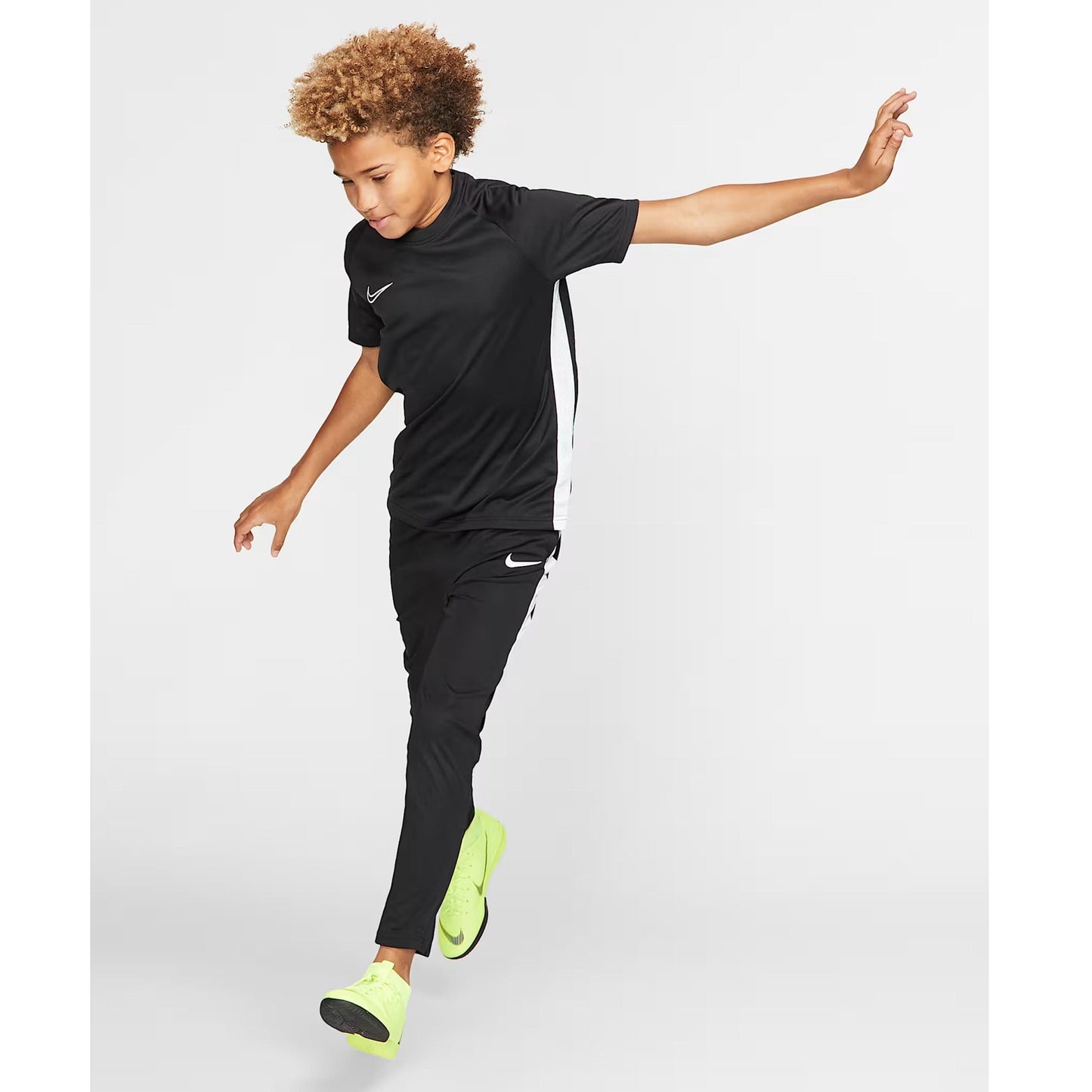 NIKE Boys Tops L / Black NIKE - Academy Soccer T-Shirt