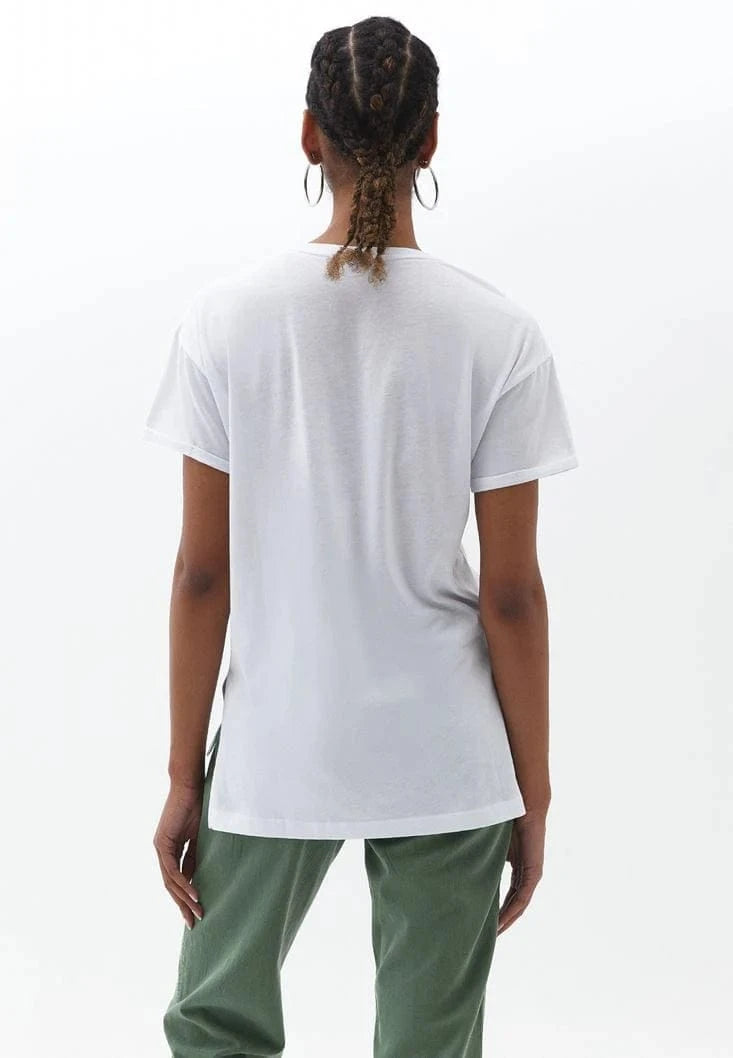 OXXO Womens Tops OXXO - V-Neck Relaxed Fit T-Shirt
