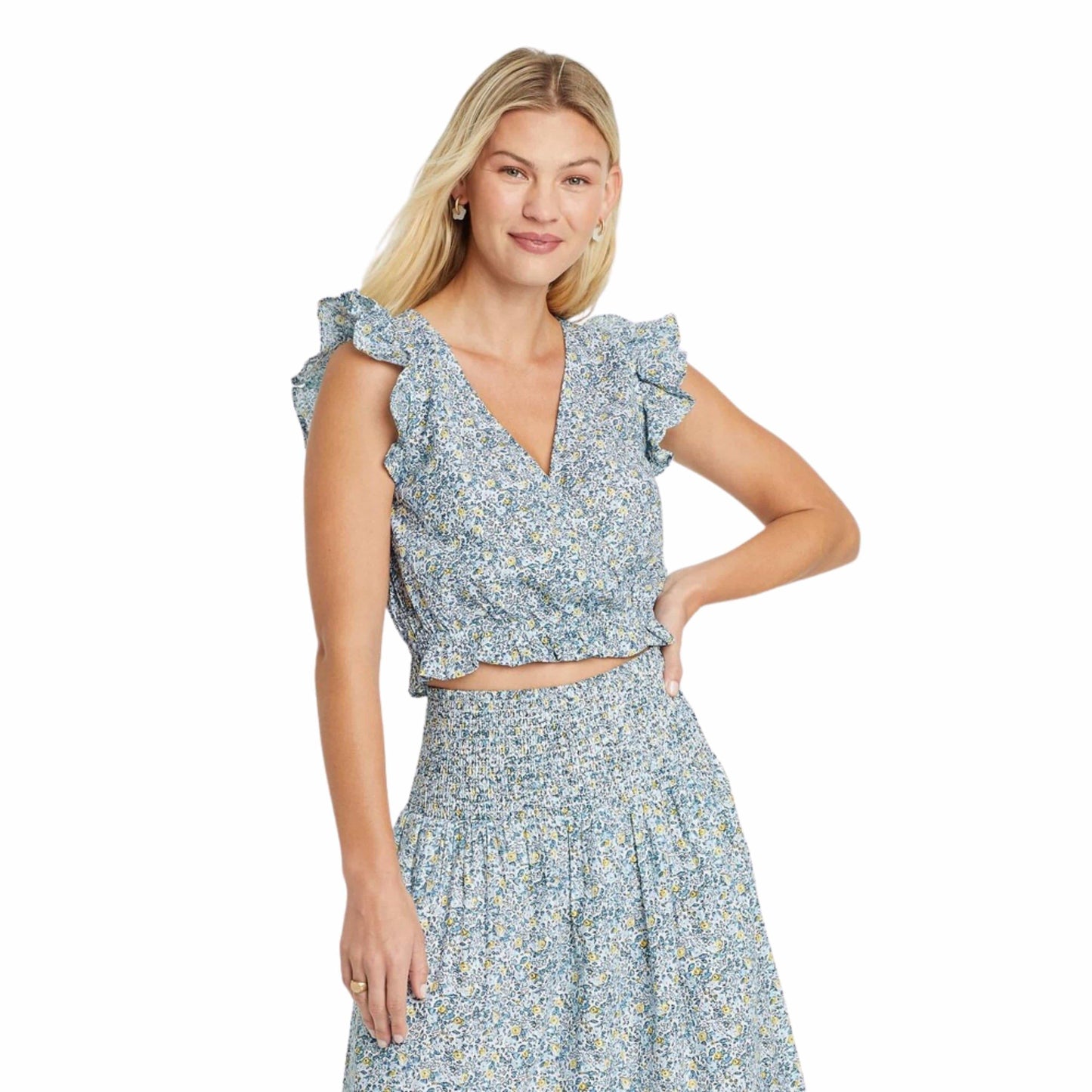 UNIVERSAL THREAD Womens Tops XS / Multi-Color UNIVERSAL THREAD - Flower pattern v neck blouse