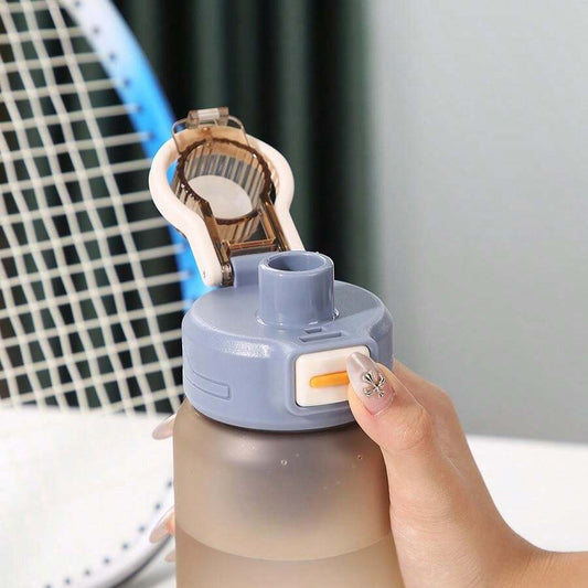 UNIQUE - Matte Spray Paint Reusable Plastic Water Bottle