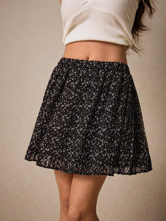 SHEIN - Ditsy Floral Print Pleated Skirt