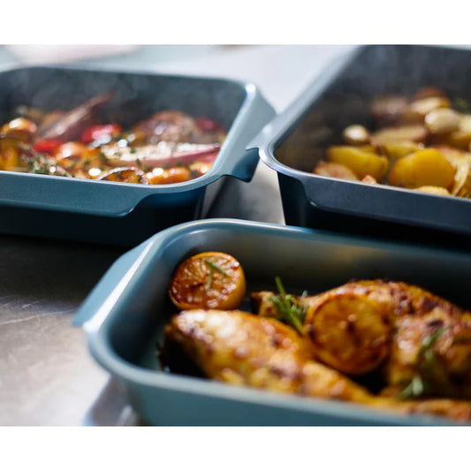JOSEPH JOSEPH - Nest™ Oven Non-Stick Medium Roasting Tray