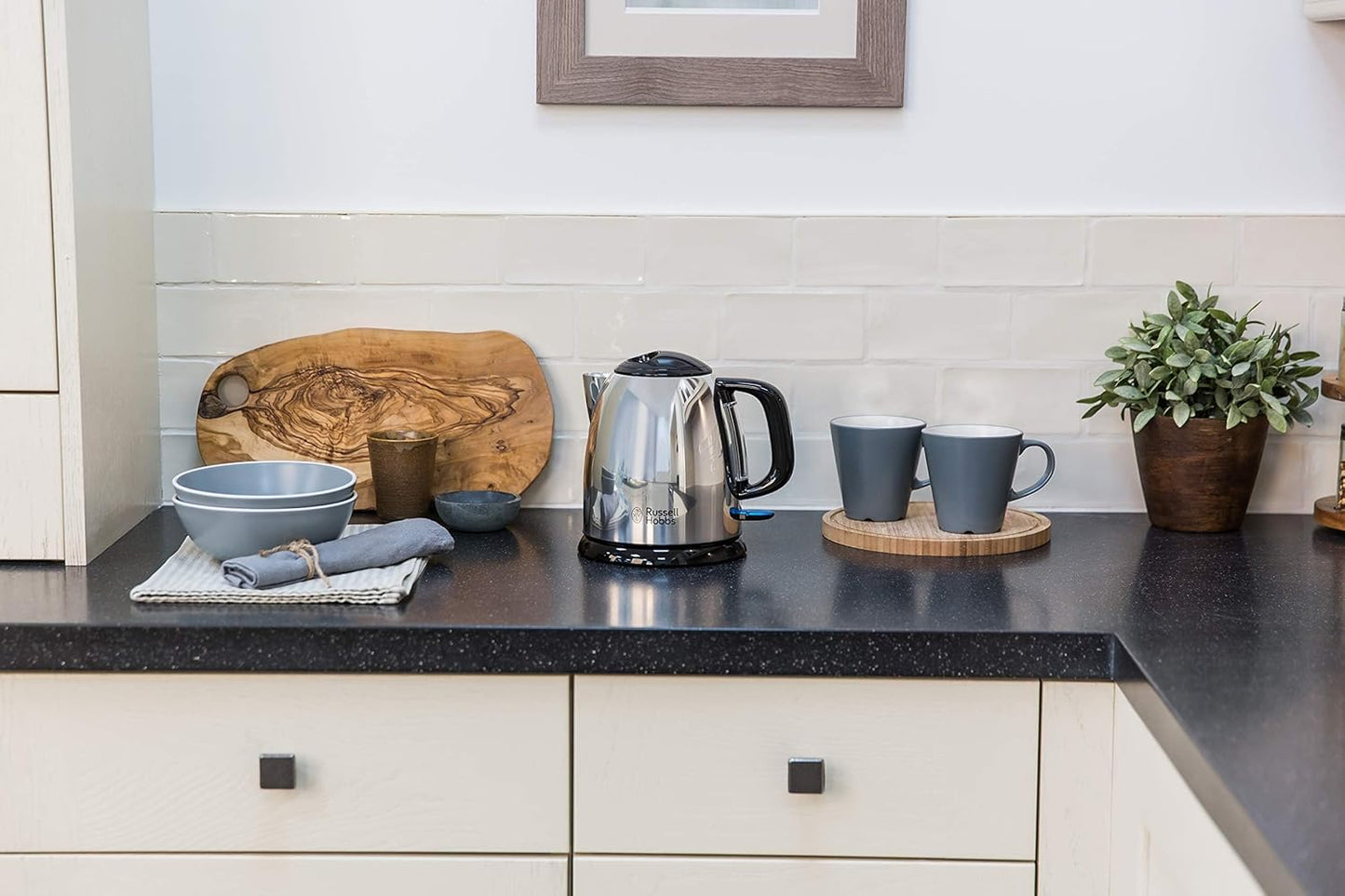 RUSSELL HOBBS - Victory Compact Kettle