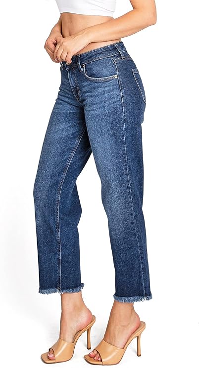 CELEBRITY PINK - Mid Rise Cropped Jeans