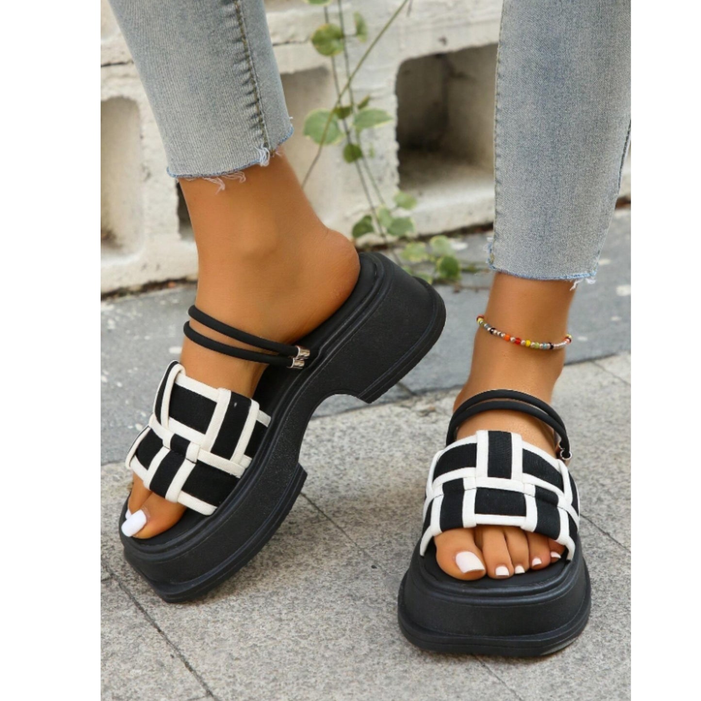 SHEIN - Checkered Pattern sandals