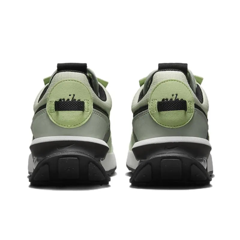 NIKE -  Air Max Pre-Day