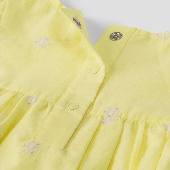 CAT & JACK Baby Girl New Born / Yellow CAT & JACK - Lace Designr Top & Bottom  Baby Set of 2 Pieces