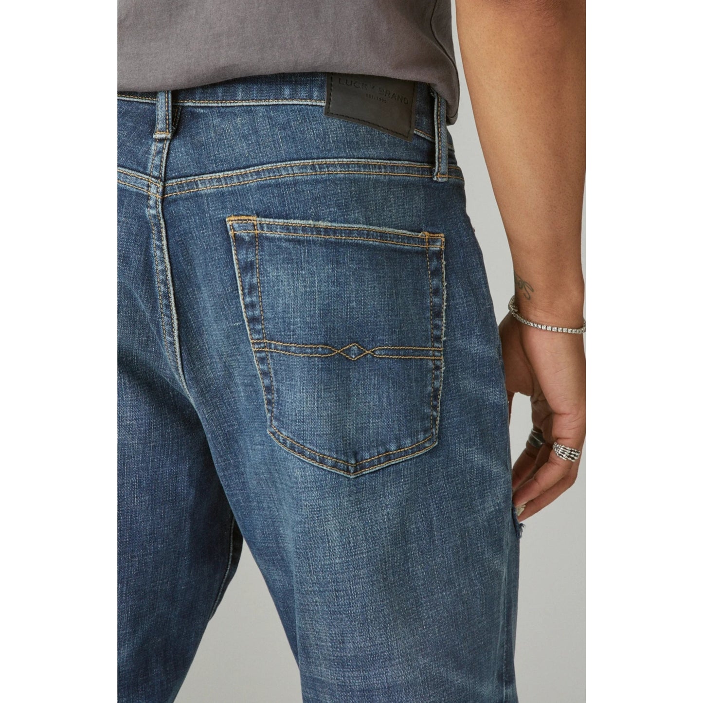 LUCKY BRAND - Mid Rise Distressed Bootcut Jeans