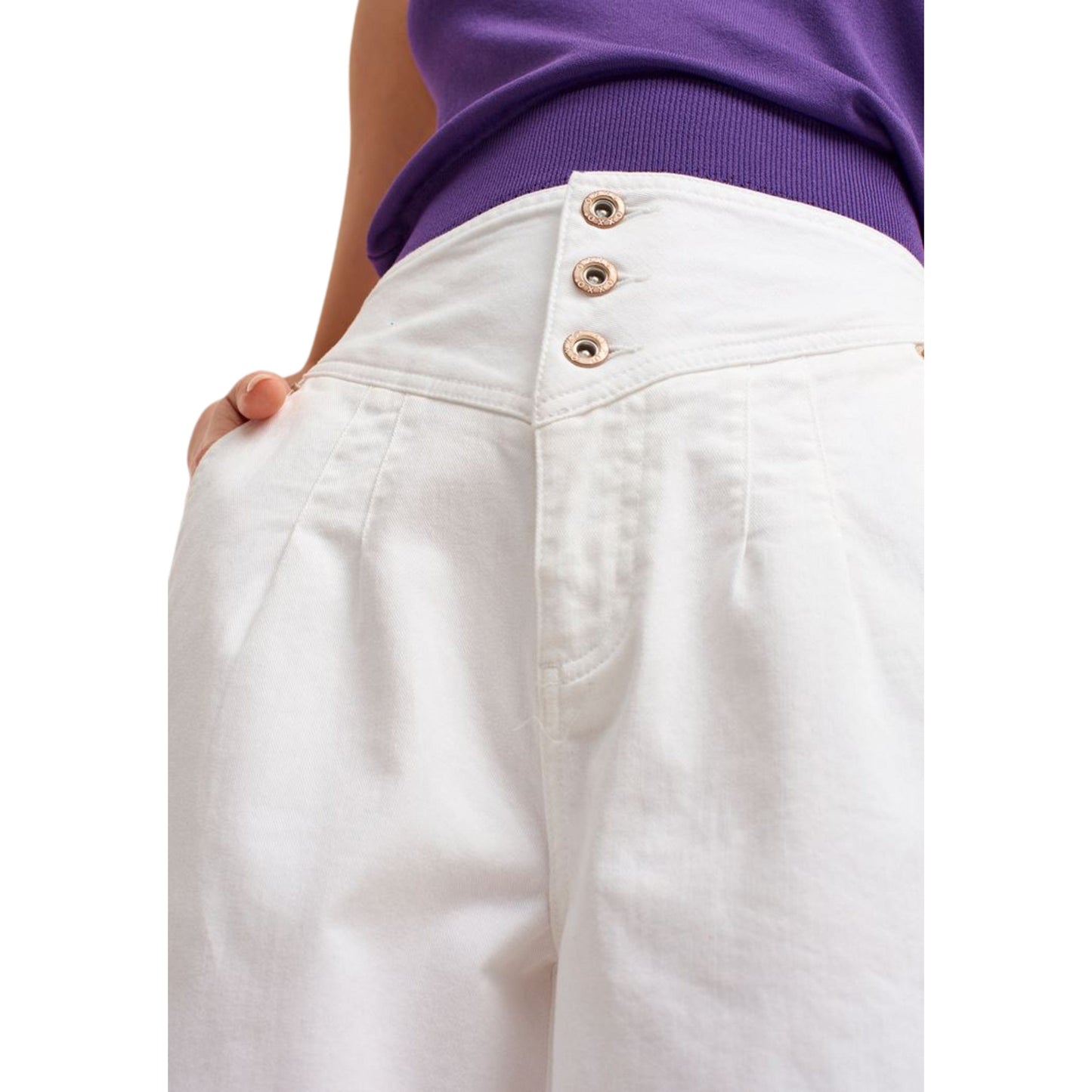 OXXO Womens Bottoms L / White / 30 OXXO - Ultra High Rise Slim Mom Denim