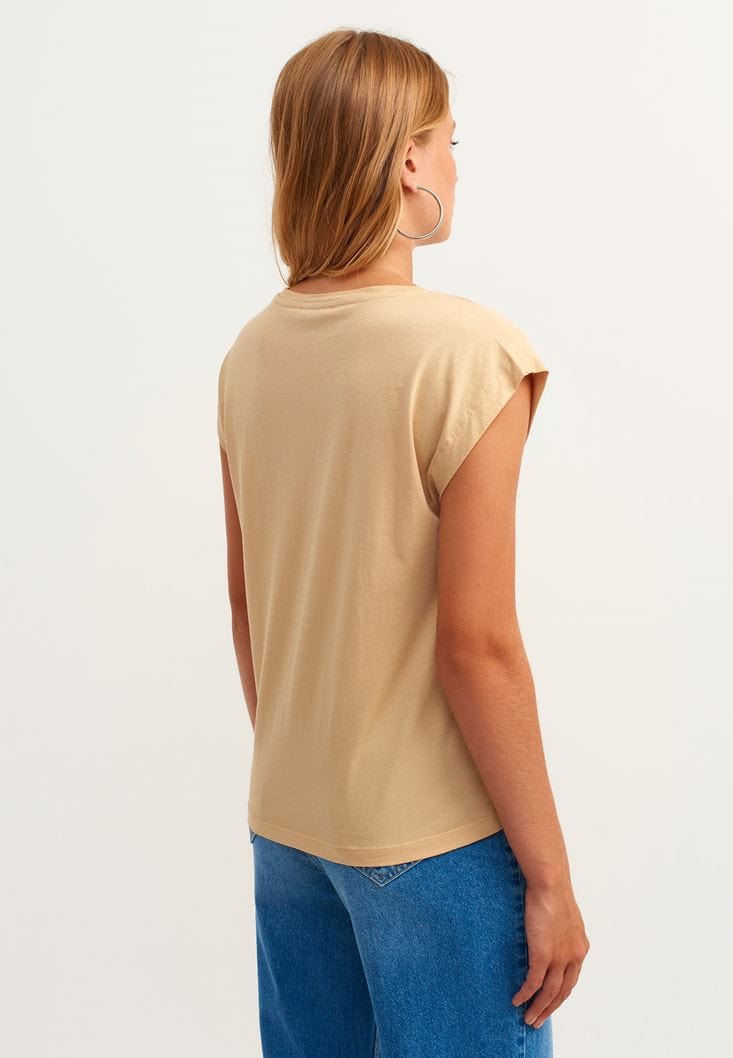 OXXO Womens Tops M / Beige OXXO -  Piping Detailed V-Neck T-Shirt