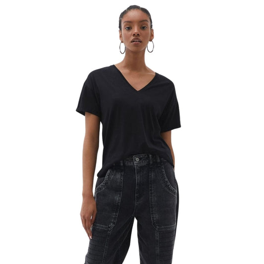 OXXO Womens Tops XS / Black OXXO - V-Neck Relaxed Fit T-Shirt