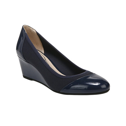 LIFESTRIDE - Closed Toe Wedge Heels