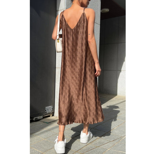 SHEIN Shein Womens Dress XXL / Brown SHEIN - Textured v neck Midi dress