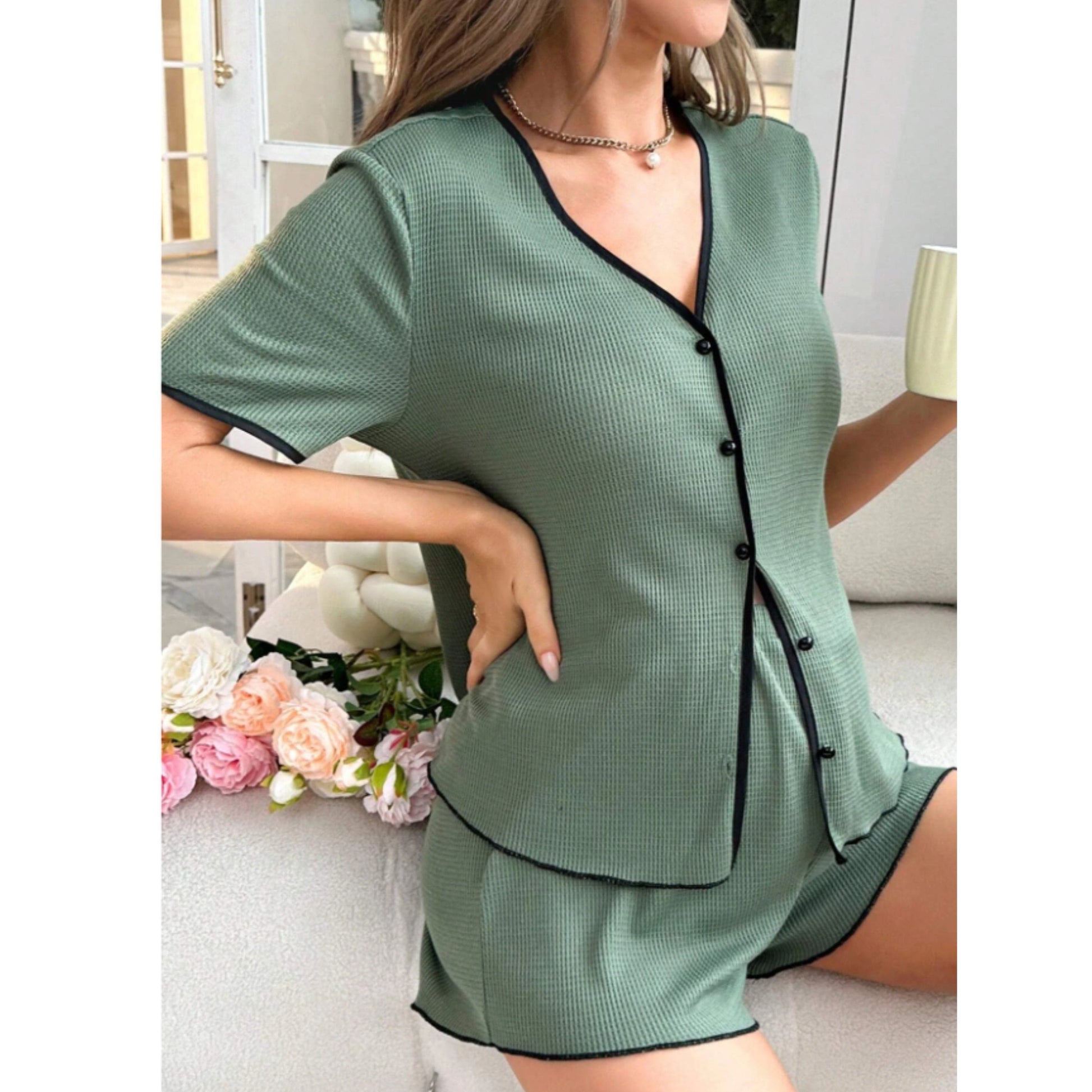 SHEIN Shein Womens Pajama M / Green / 28 SHEIN - Maternity Contrast Binding Button Front Pajama Set