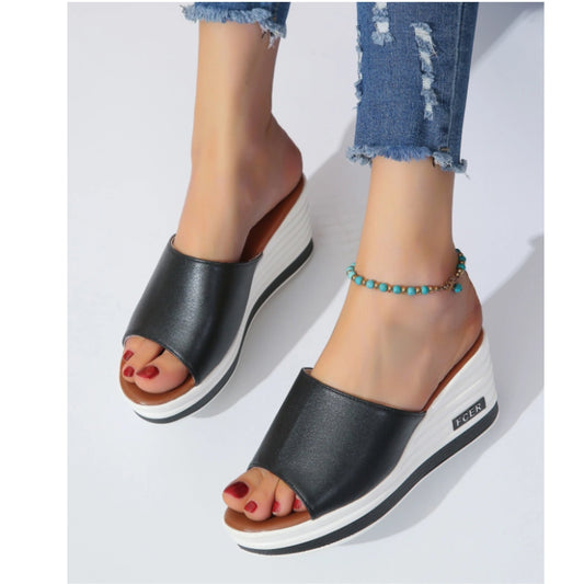 SHEIN Shein Womens Shoes 39 / Black SHEIN - Faux Leather Rock Heel