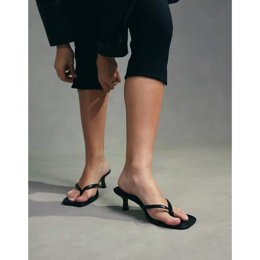 SHEIN Shein Womens Shoes 39 / Black SHEIN - Glossy Low Kitten Square Toe  Sandals