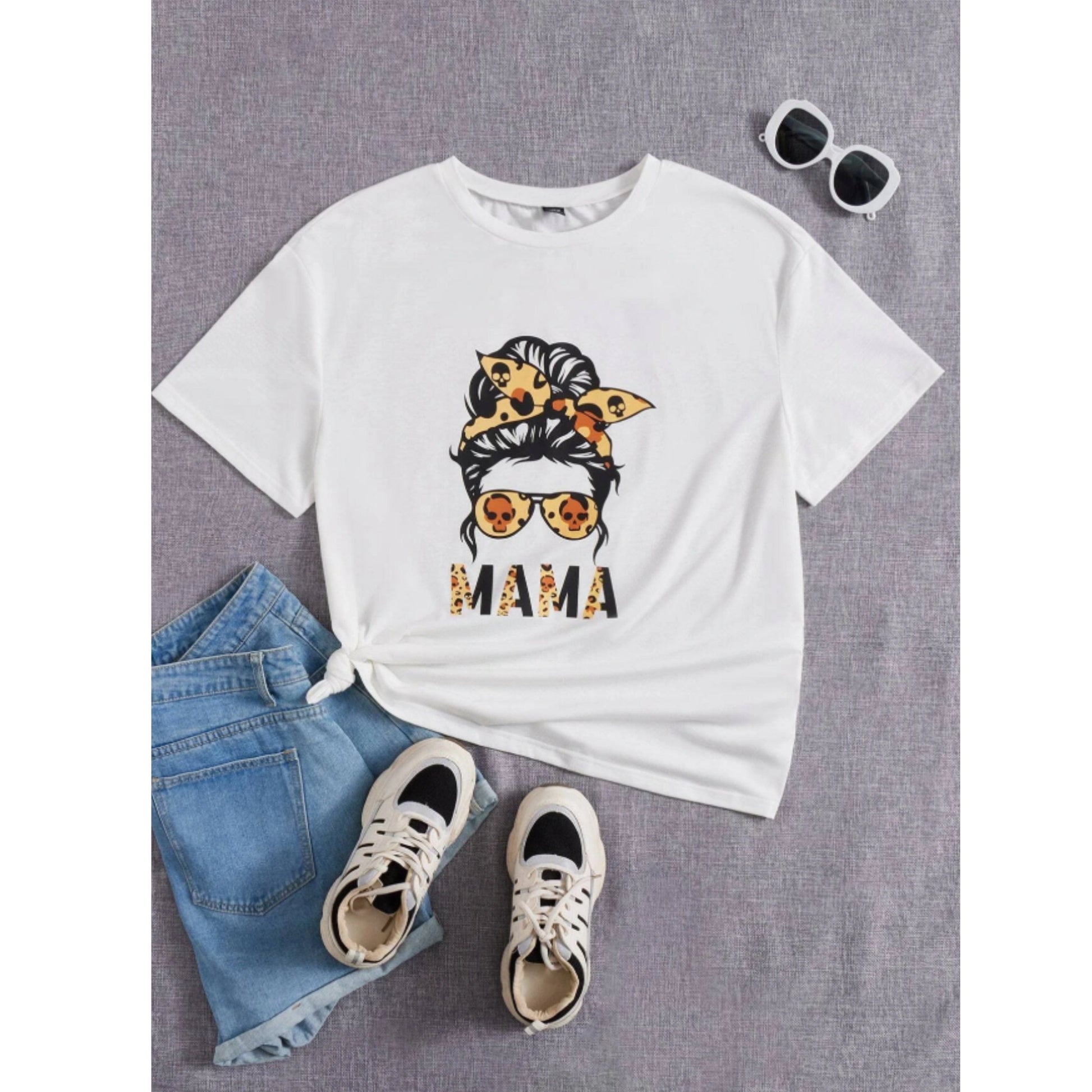 SHEIN Shein Womens Tops XXL / White SHEIN - Graphic drawing print t-shirt