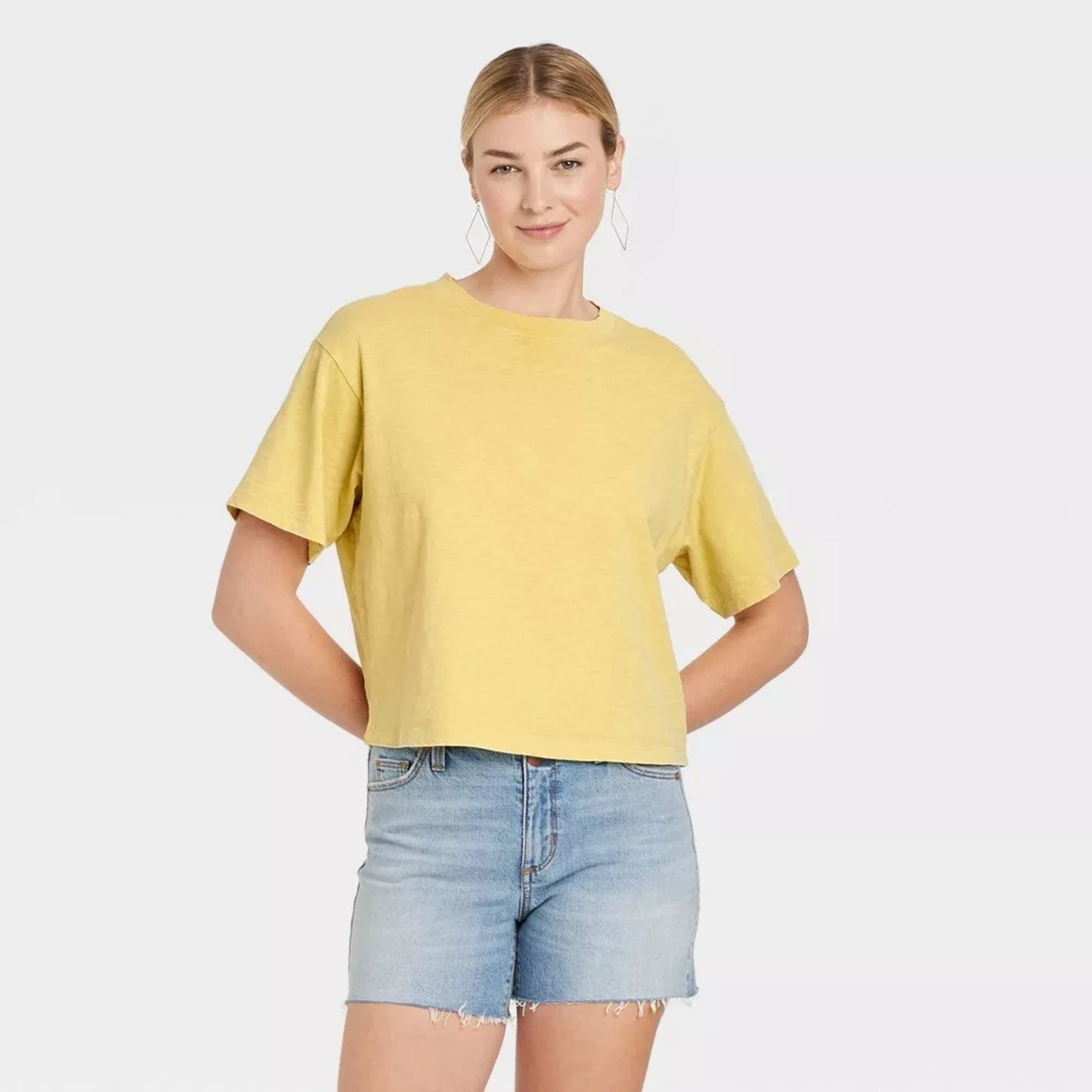 UNIVERSAL THREAD Womens Tops S / Yellow UNIVERSAL THREAD -  Short Sleeve T-Shirt ON